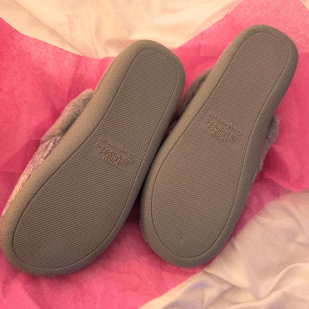 Dearfoams NWOT Gray Slippers Size 7/8 - Picture 5 of 6